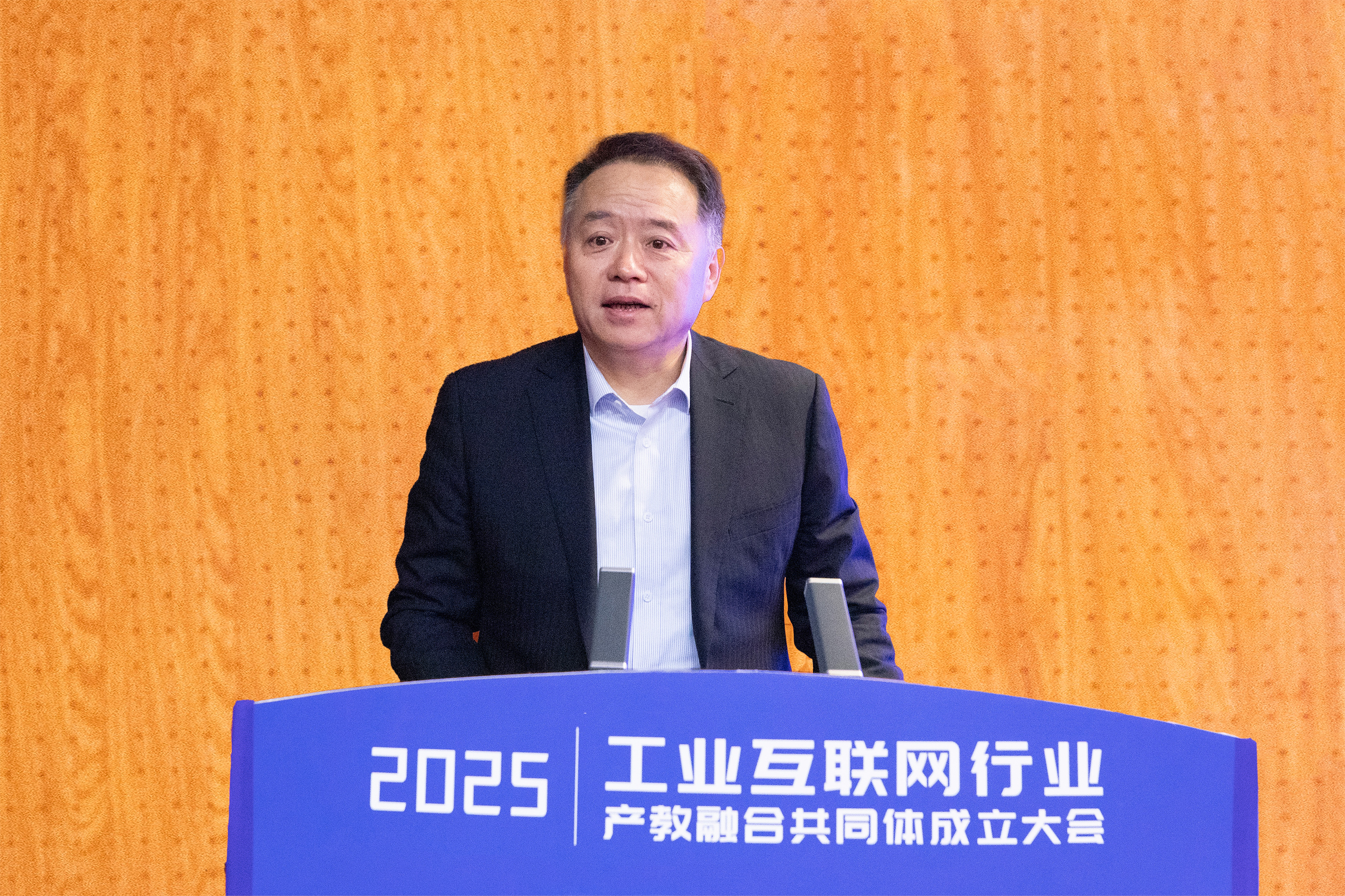 楊總3.jpg