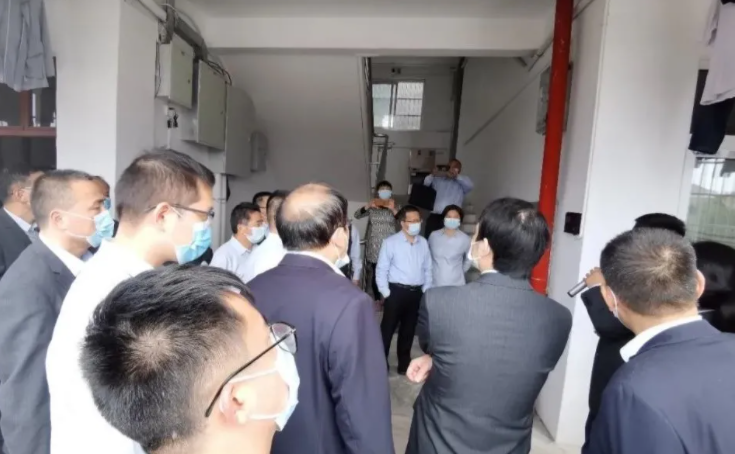 精彩紛呈！聞一多中學智慧校園多場景應用引圍觀！(圖5)